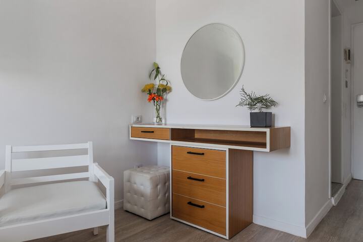Room 43 of 159