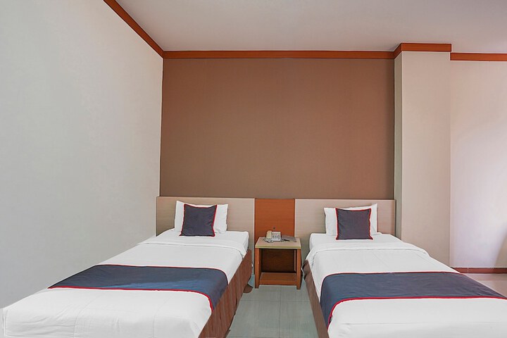 Room 15 of 30