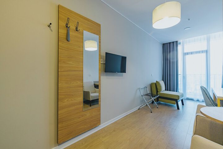 Room 23 of 53
