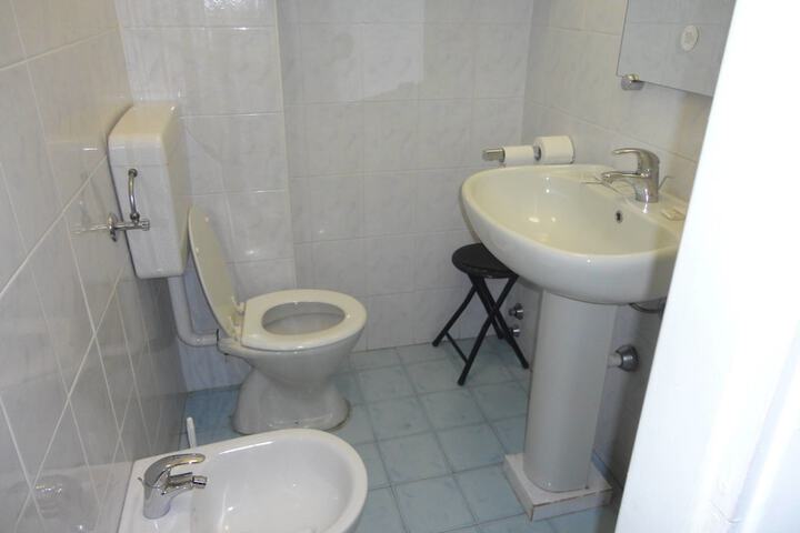 Room 21 of 55