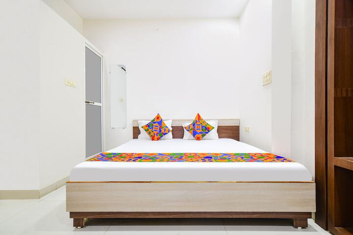 Room 9 of 21