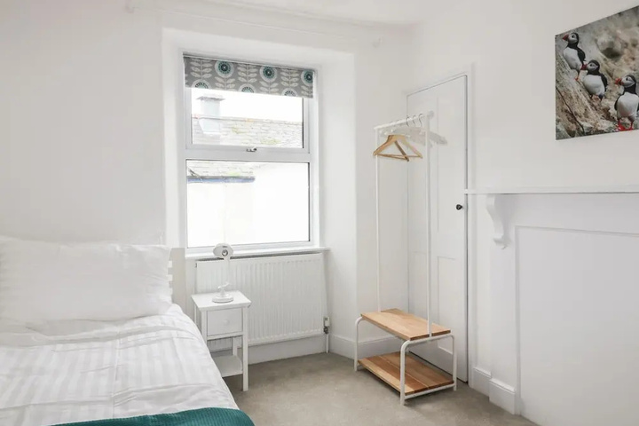 Room 3 of 11