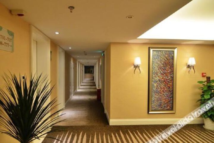 Hotel Interior 9 of 24