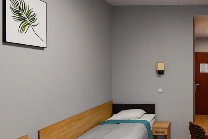 Room 11 of 41