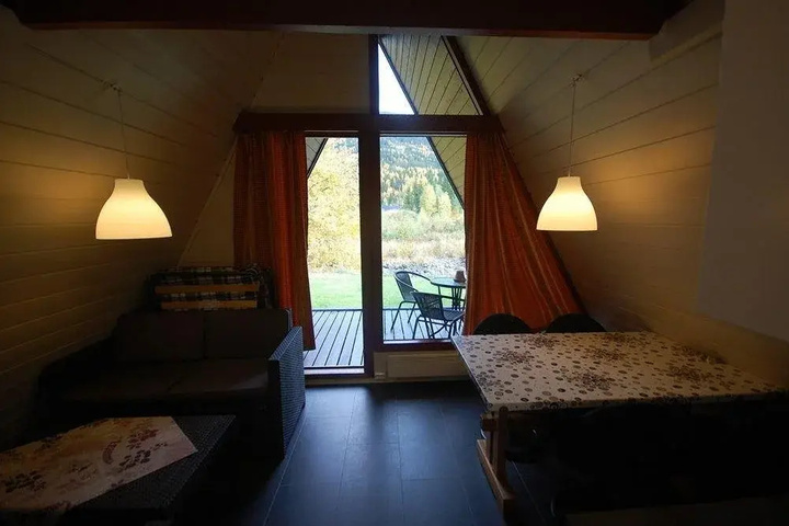 Room 3 of 25