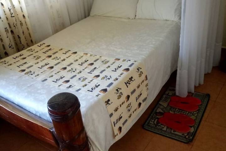 Room 6 of 26