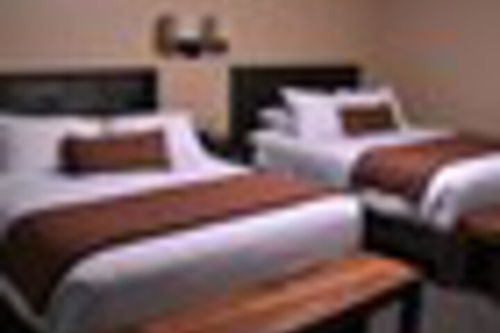 Room 32 of 279