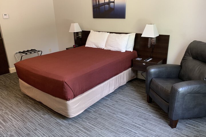 Room 45 of 297