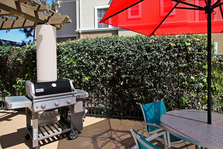 BBQ/picnic area