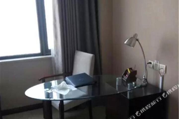 Huipu Hotel