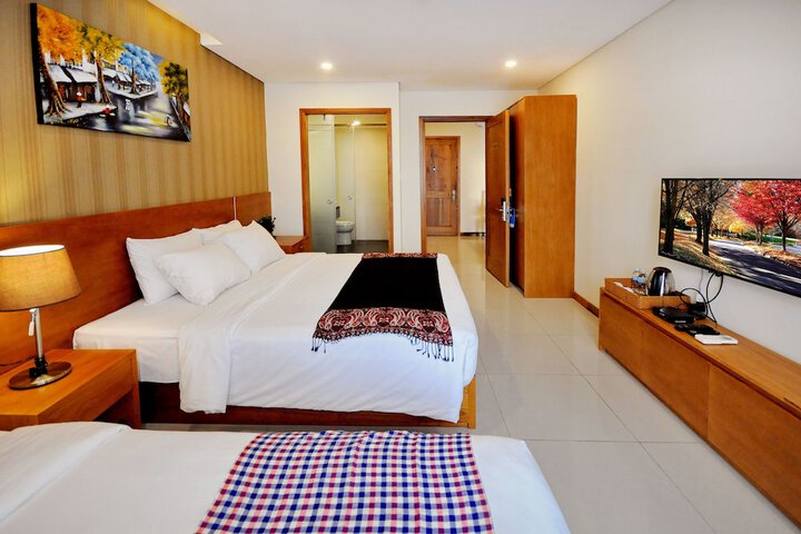 Room 73 of 230
