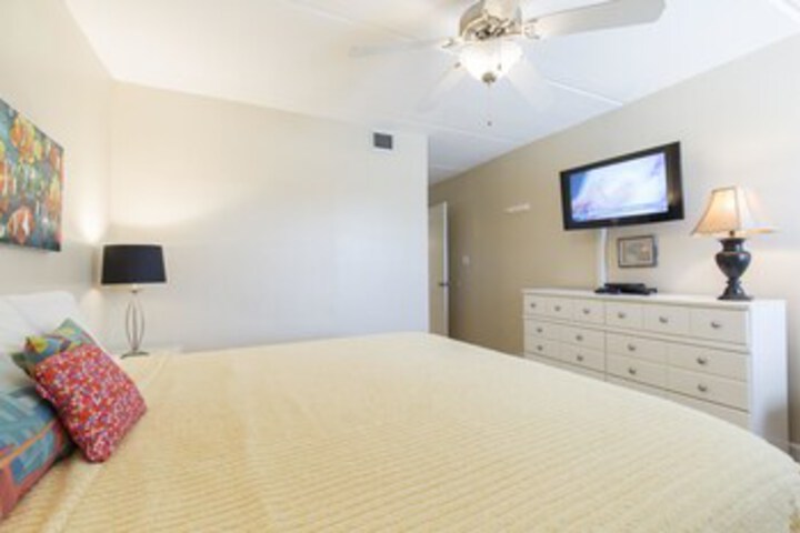Room 33 of 36