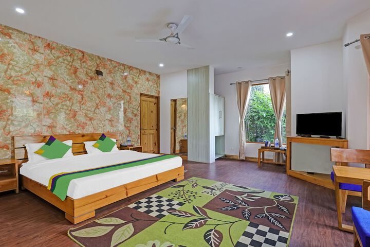 Room 20 of 36