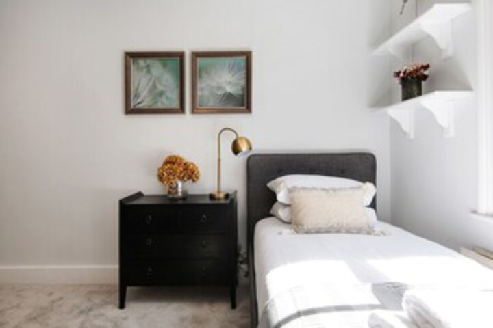 Room 29 of 33