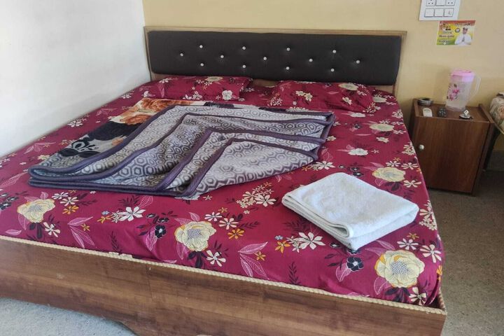 Room 2 of 23
