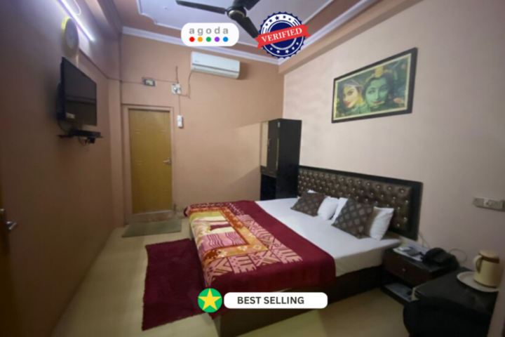 Goroomgo D S Stay Varanasi - 2km From Gadowlia