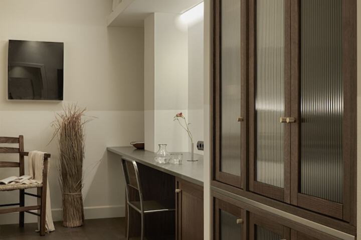 Room 9 of 51