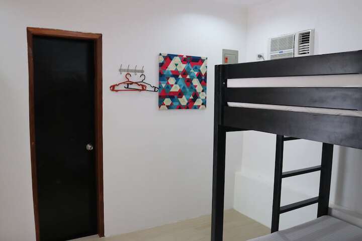 Room 9 of 49