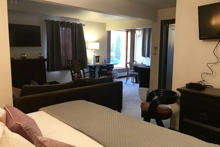 Room 19 of 43