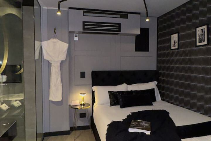 Room 17 of 99