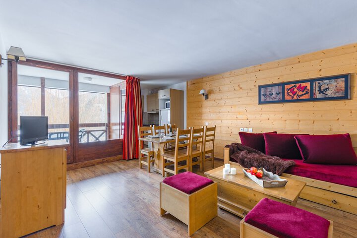 Room 4 of 17