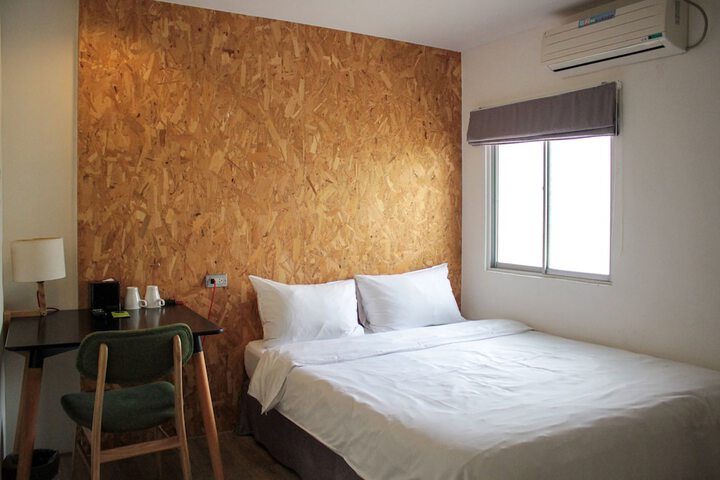 Room 9 of 45