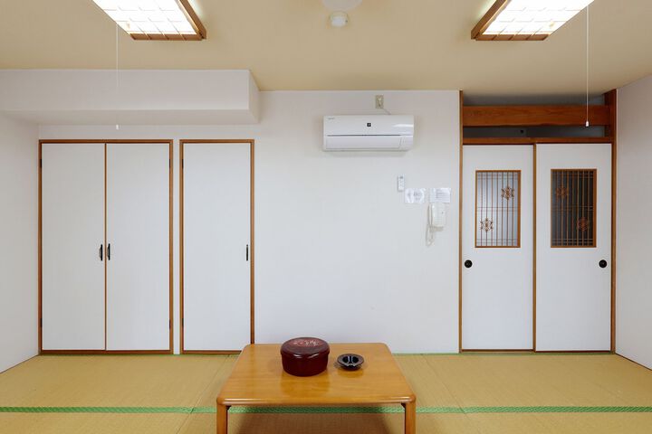 Room 10 of 51
