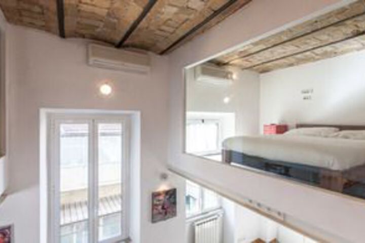 Room 6 of 20
