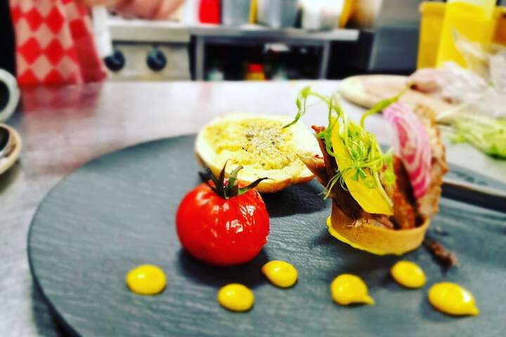 Dining 30 of 71