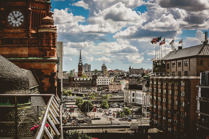 Room 64 of 94