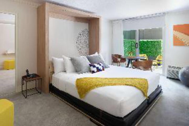Room 12 of 12