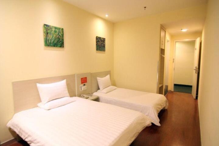 HHanting Hotel Chongqing Nanping Subway Station