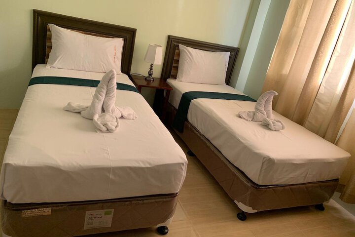 Room 9 of 29