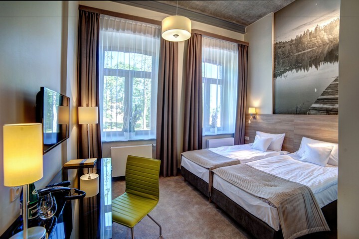 Room 25 of 64