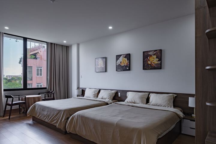 Room 9 of 44