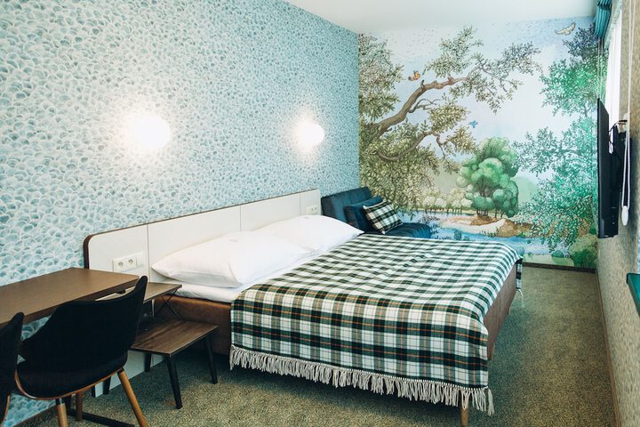 Room 11 of 31