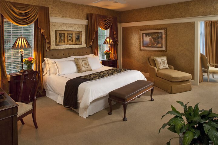Room 7 of 44