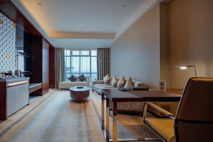 Room 10 of 91