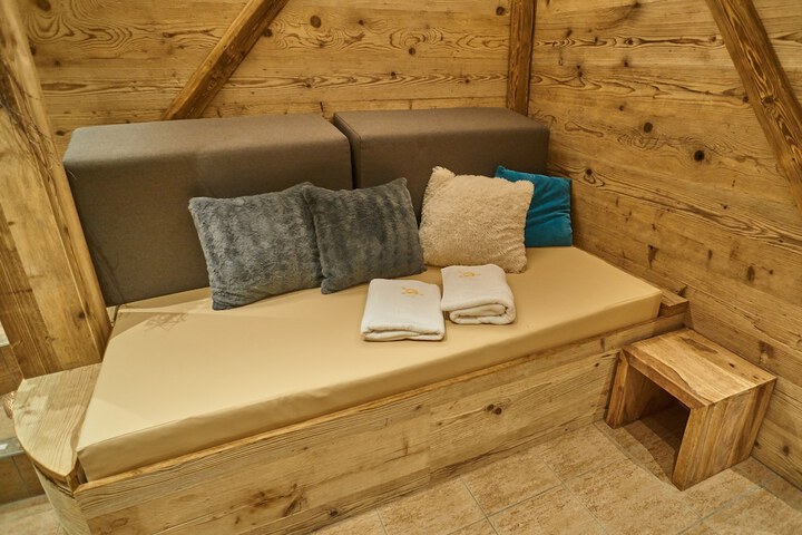 Spa 20 of 70
