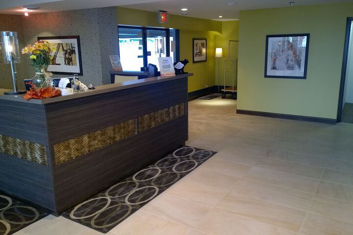 Concierge desk
