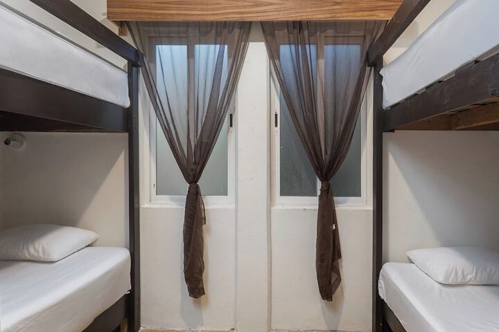 Room 7 of 29