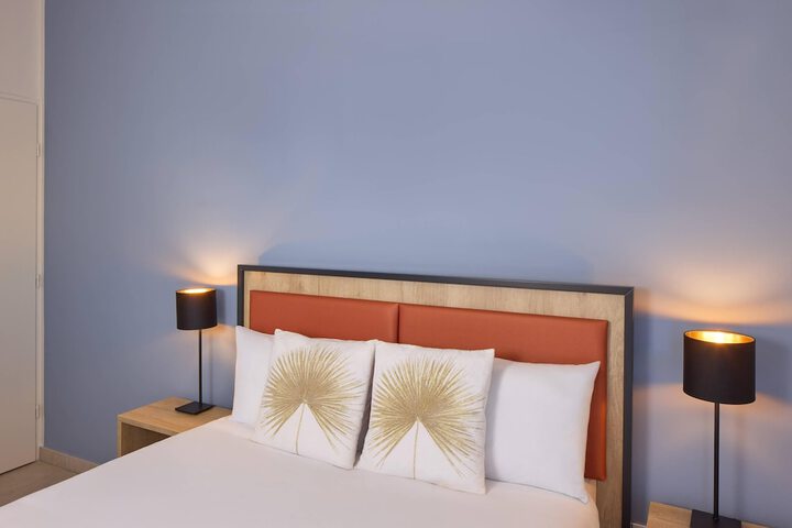 Room 6 of 21