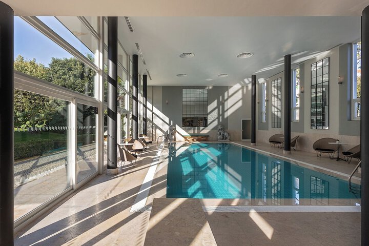 Pool 45 of 73