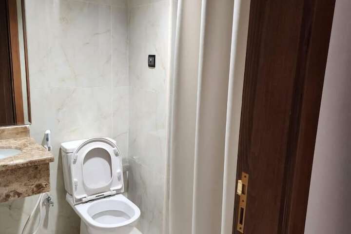 Room 18 of 23