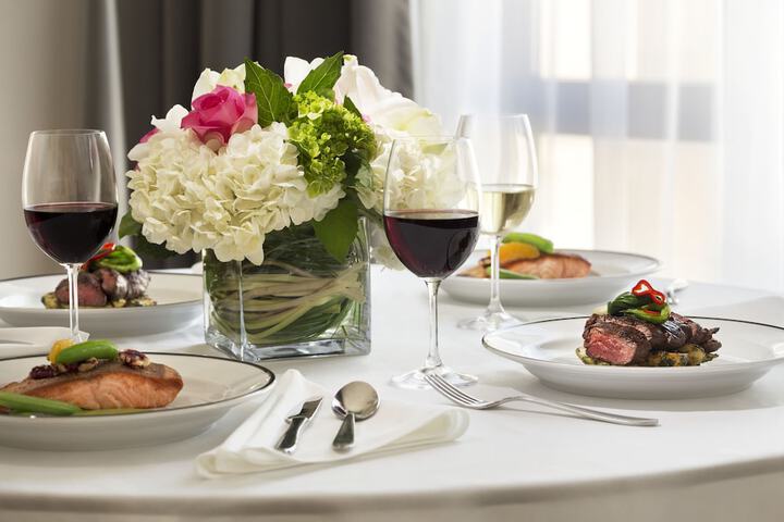 Dining 54 of 86