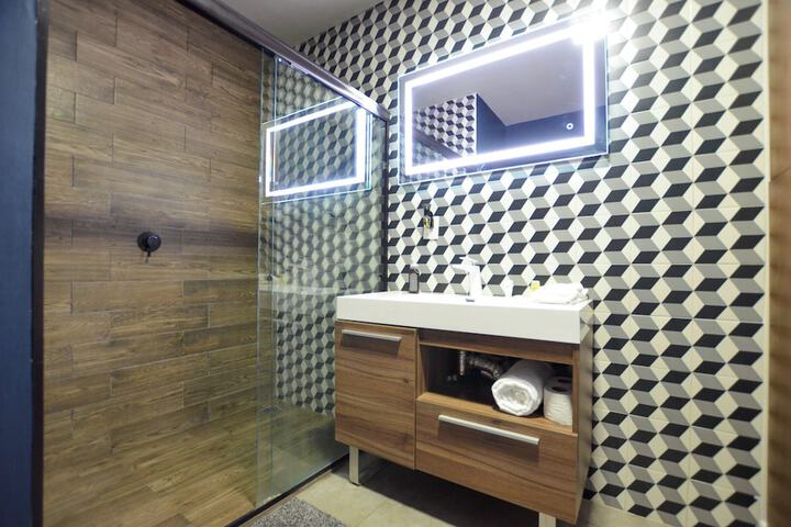 Room 196 of 224