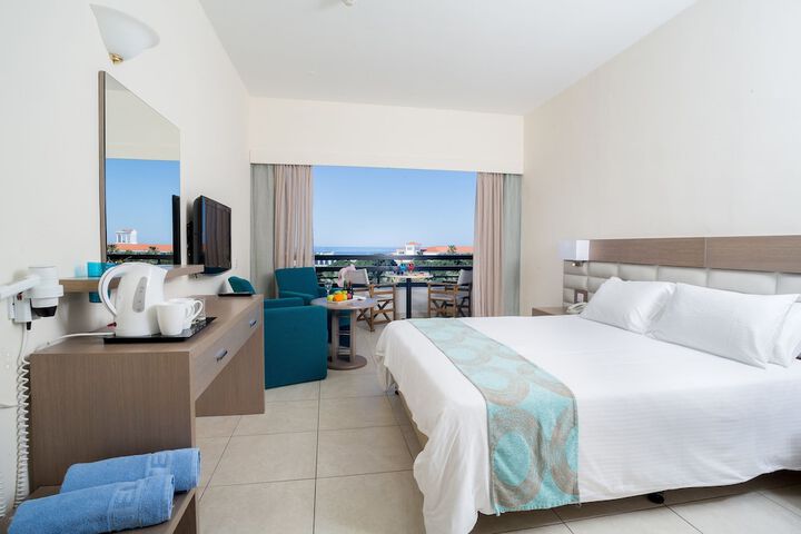Room 3 of 31