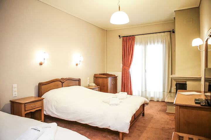 Room 12 of 67