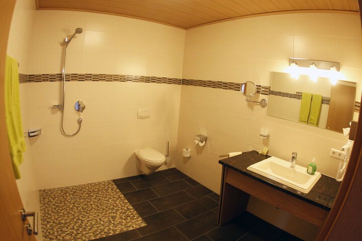 Room 20 of 42