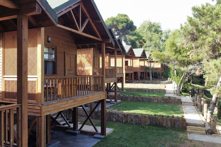 Hotel 6 of 8